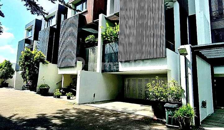 Dijual Townhouse Prestige Cipete Cilandak 2 Lantai Lokasi Strategis