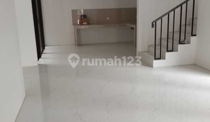 FOR SALE Beautiful Primivere Type House, Citra Garden Serpong 2