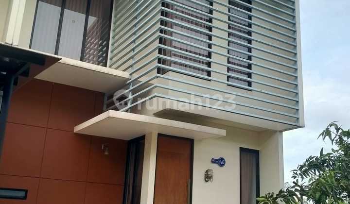2-Storey Hook House with SHM, Occupied, The Akasia Eight, Serua Ciputat