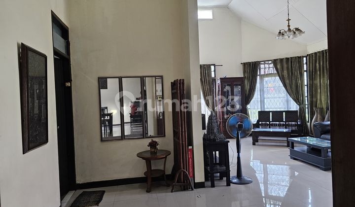 Rumah Bagus dengan Tanah Luas Siap Huni di Pamulang Estate 2