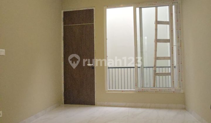 Jual Rumah Brand New (HGB) Lokasi Strategis di Villa Melati Mas Tangerang 2