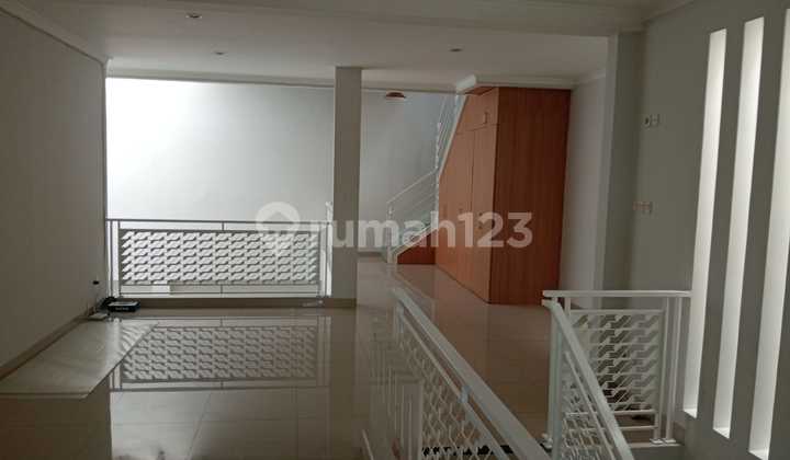 Nice Comfortable House Strategic Location in Melati Mas BSD 2