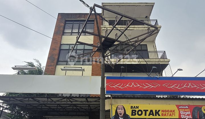 For Sale Attached Shophouse in Jelupang, BSD City - Freehold Title, 2 Floors with Lift 2