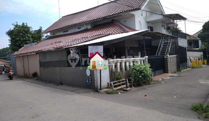 Dijual Rumah Kost Aktif di Duren Sawit, Jakarta Timur