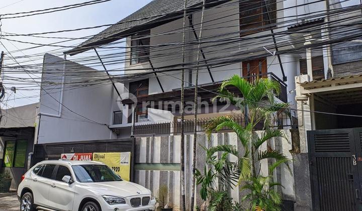 Jual Rumah Cilandak 3 Lantai Fullfurnis 