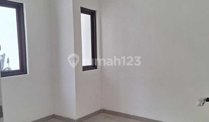 Dijual Rumah Siap Huni Bebas Banjir di Mustikajaya Bekasi 2