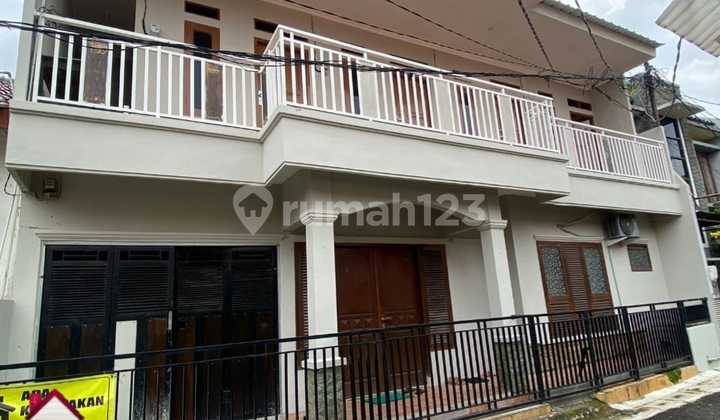 Dijual Cepat Rumah + Kontrakan di Jatimakmur Bekasi