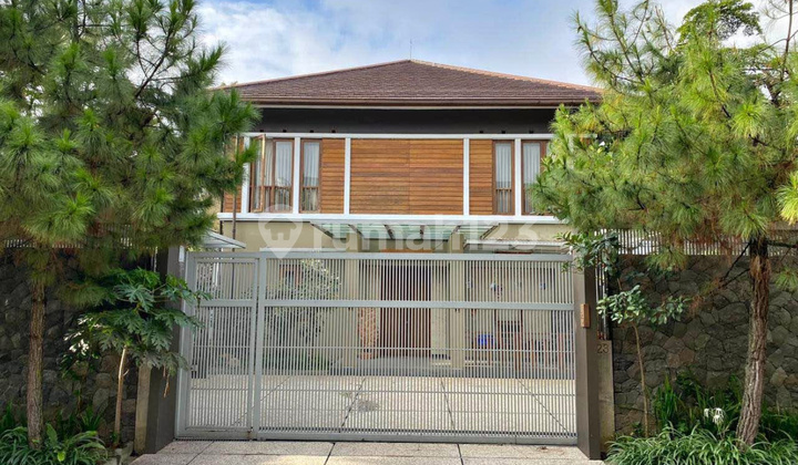 Rumah Modern Estetik Bagus Siap Isi di Setiabudi Rumah Modern Estetik Bagus Siap Isi di Setiabudi