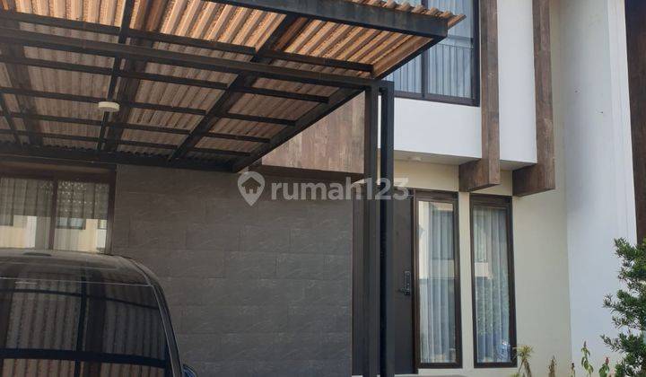 Disewakan Rumah Bagus Modern Siap Huni di Kota Baru Parahyangan 2