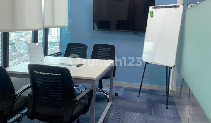 For Rent Luxury Furnished Ready-to-Use Workspace at Hquarters For Rent Luxury Furnished Ready-to-Use Workspace at Hquarters