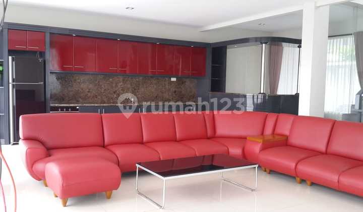 Rumah Luas Mewah Furnished Siap Huni di Dago Pakar 2