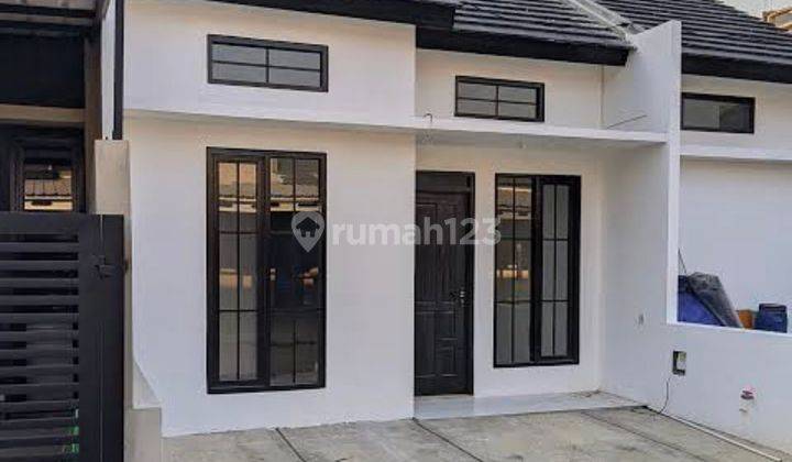 Rumah Dengan Hunian Nyaman & Modern Di Bandung 026 1