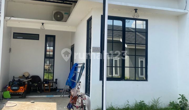 Rumah Dengan Hunian Nyaman & Modern Di Bandung 026 2