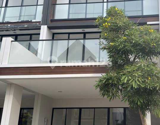 Disewakan Rumah Pik2 Osaka Residence Brand New 3 Lantai Siap Huni 1