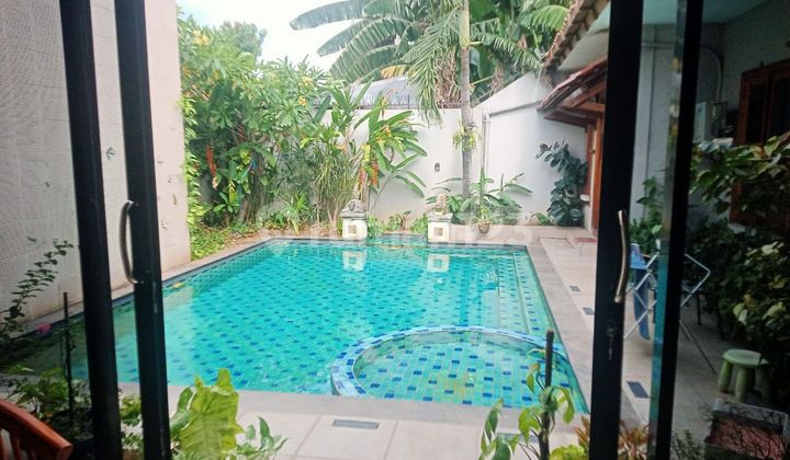 Dijual Rumah serta Unit 2 Town House Ada Kolam Renang Duren Sawit