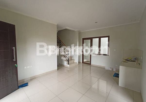 Dijual murah rumah Baru hook diThe Orchard Sumarecon BekasiKomplek BURGUNDY RESIDENTTIPE MAGENTA HOOK 2
