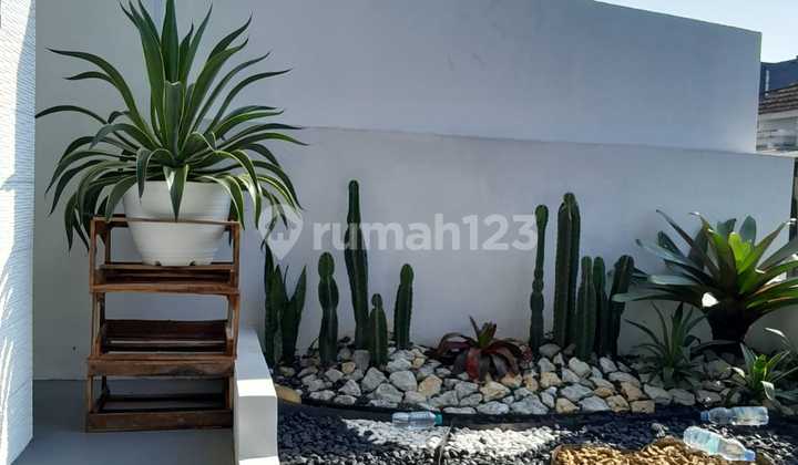 Beautiful 1-Story House with Mountain View at Bukit Rancamaya Residence, Caringin, Bogor 2