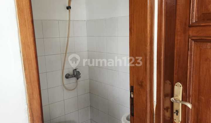 For Rent Spacious Neat House Position in Front of Hospital Near Toll Gate Kota Wisata Cibubur 2