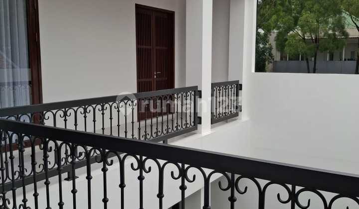 Dijual Rumah Mewah Full Furnish di Boulevard Citra Grand (Bangunan Baru) 2