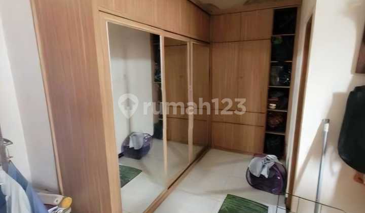 Dijual Rumah  Cantik di Jakarta Pusat Semi Furnish Harga Nego 2