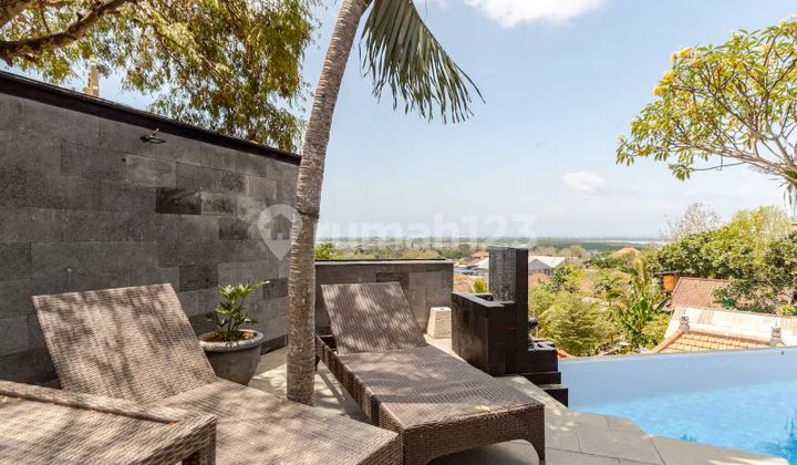 Apartments With Private Infinity Pool