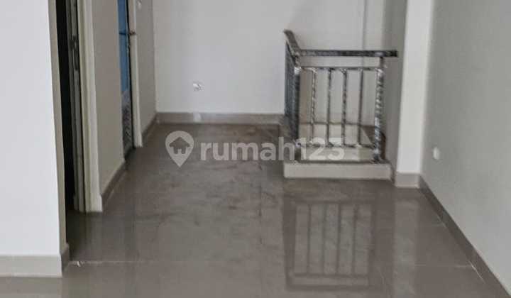 Ruko di Sedayu City Kelapa Gading, Jakarta Utara