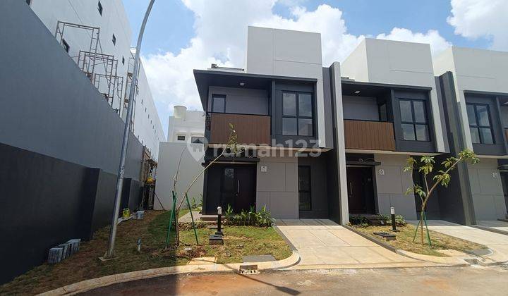 Dijual Rumah Posisi Hook Di Summarecon Crown Gading 1