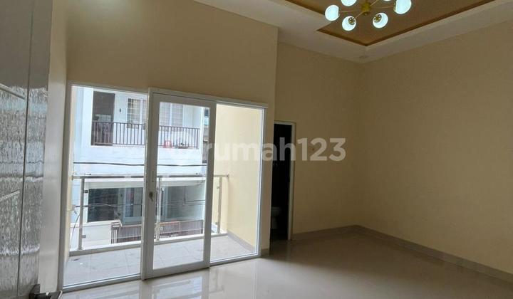 Rumah Baru Cantik di Harapan Indah, Bekasi 2