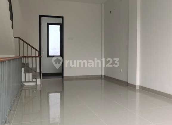 3-Storey Ruko with SHM Ready for Occupancy in Anagata Harapan Indah, Bekasi 2