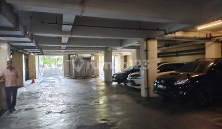 2-Star Hotel 6 Floors 2689 m2 Bandengan, North Jakarta