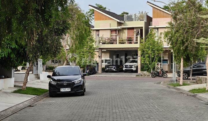 House in Lavesh Harapan Indah Cluster, Bekasi 2