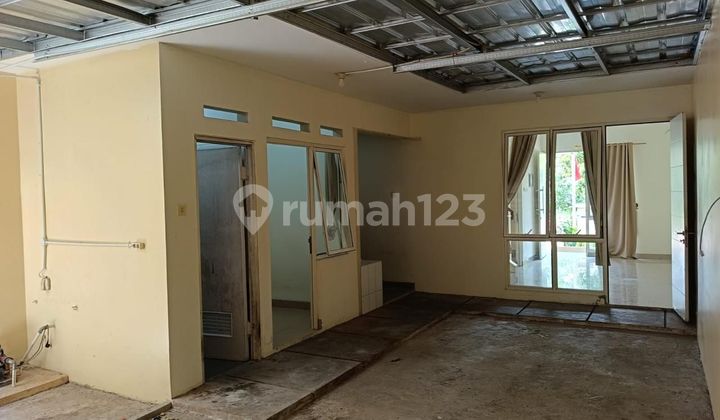 Neat House in Semata Harapan Indah Cluster, Bekasi 2