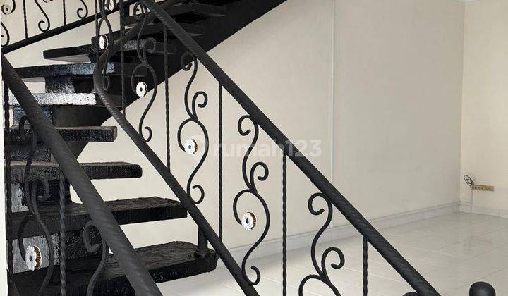Disewakan Cepat Rumah 2 Lantai Di Villa Mutiara Gading 1 2