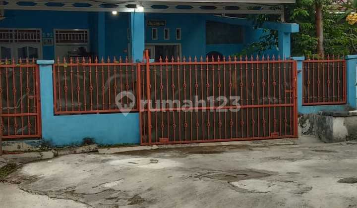 Rumah Bagus SHM Kompleks Dep Naker Trans, Bekasi