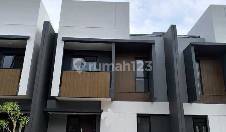 For Rent New House In Summarecon Gading Crown