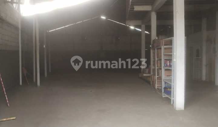 Warehouse with 40 Feet Access on Jl Raya Setu, Bekasi Regency Warehouse with 40 Feet Access on Jl Raya Setu, Bekasi Regency