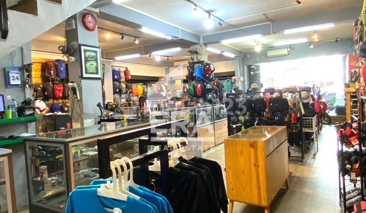 Turun Harga !! Boleh 1 Ruko Saja. Di Jual Ruko Gandeng Di Rawamangun Turun Harga !! Boleh 1 Ruko Saja. Di Jual Ruko Gandeng Di Rawamangun