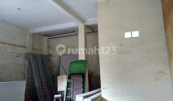 Gudang Siap Pakai di Petukangan Selatan Jakarta Selatan Strategis 1