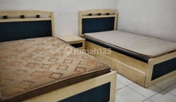 3 menit ke pintu tol Jelupang, Tangerang Rumah Sederhana 2