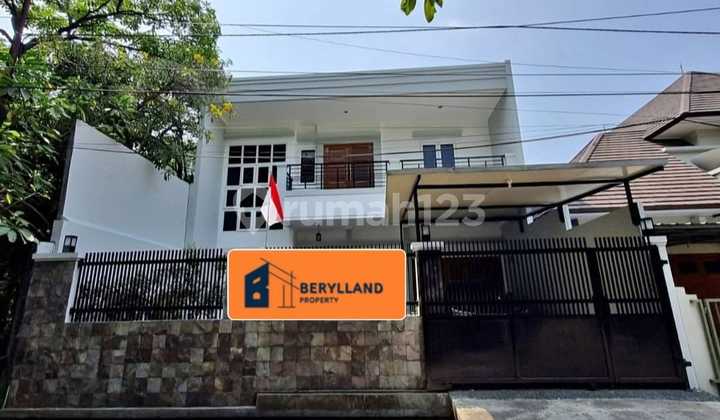 Sewa Rumah 2 lantai di Kebon Jeruk, Jakarta Barat villa kelapa 2