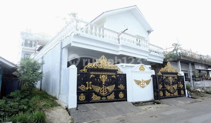 Bandung Barat Villa Lembang 3 lantai mewah Furnished 2