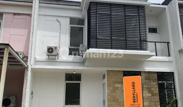 Bintaro Garden, Jakarta Selatan Rumah strategis 3 menit ke plaza 2