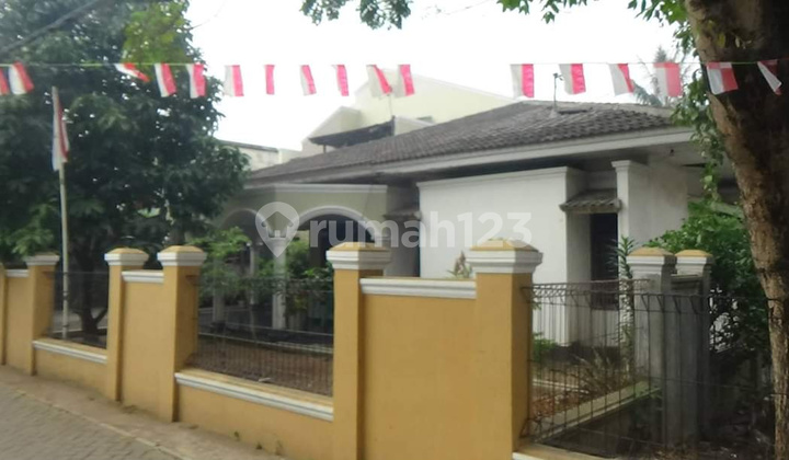 Cimone, Tangerang Houses and Rentals 2