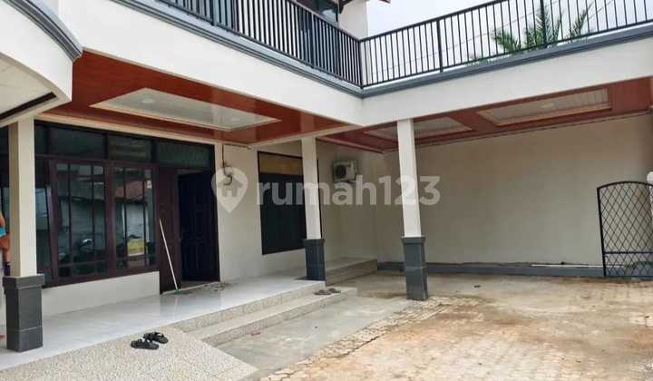 Meruya, Jakarta Barat Rumah Bagus 3 Lantai 2