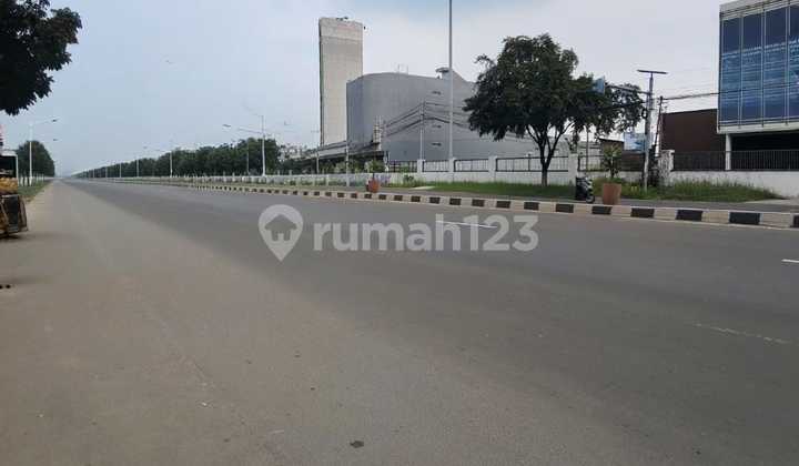 FOR QUICK LEASE - STRATEGICALLY LOCATED COMMERCIAL LAND IN RAYA SERPONG 977 M2 SPACIOUS PARKING FOR QUICK LEASE - STRATEGICALLY LOCATED COMMERCIAL LAND IN RAYA SERPONG 977 M2 SPACIOUS PARKING