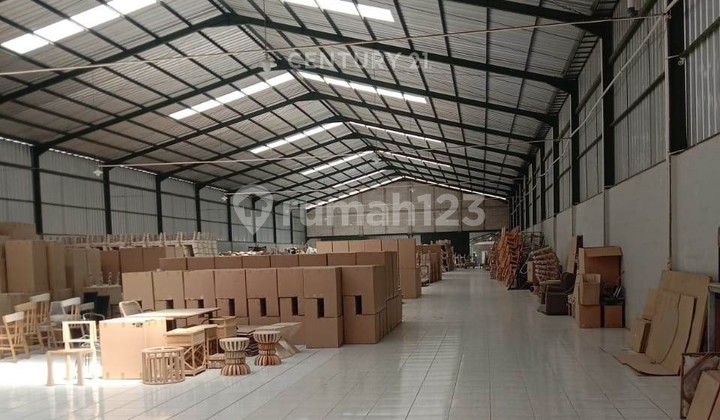 Good Quality Ready-to-Use Warehouse in Sampang Near Plumbon 2 Toll Gate Good Quality Ready-to-Use Warehouse in Sampang Near Plumbon 2 Toll Gate