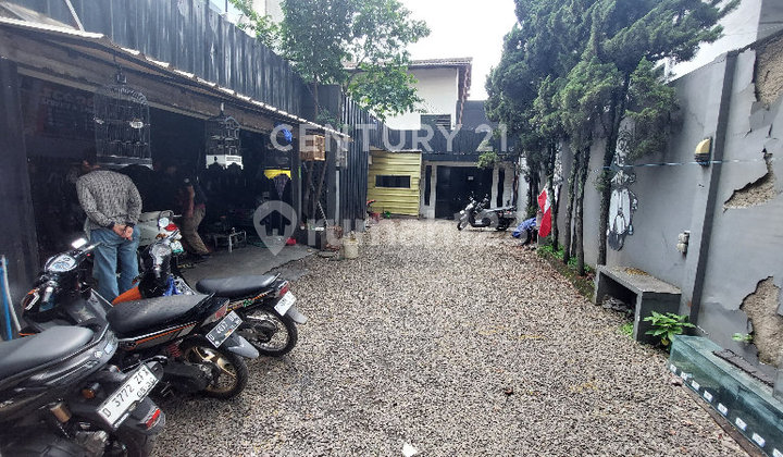 Large House on Main Road Jalan Garuda, Bandung City