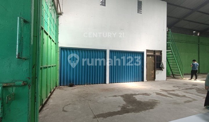 Strategic Warehouse in Simongan, West Semarang 2