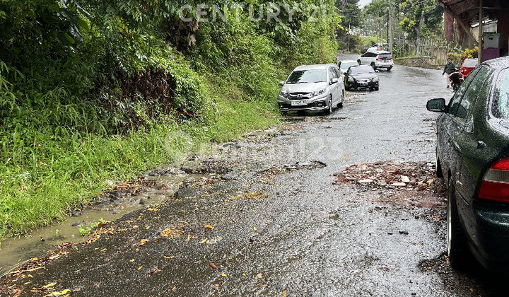 Kavling di Daerah Cipaku, Kota Bandung, Jawa Barat.