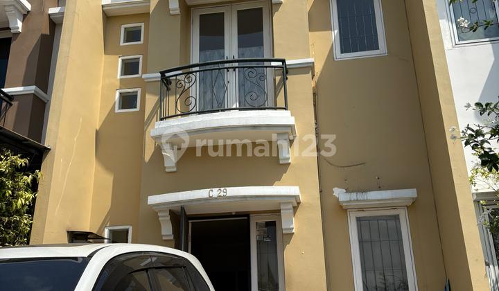 DISEWA Rumah Puri Permata Mediterania